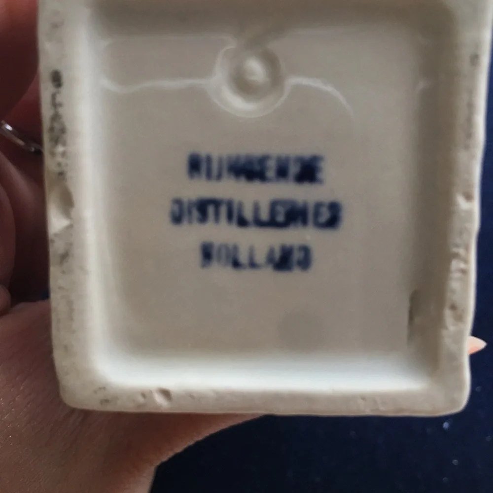 Blue and White Delft Ceramic House-KLM Minis